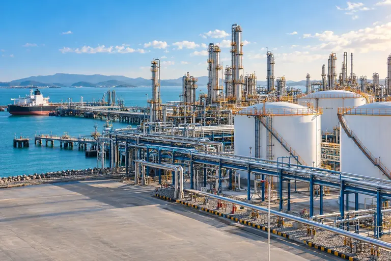 Planta industrial e infraestructura de producción